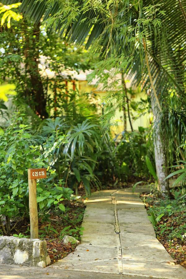 Villa Maya Flores Exterior foto