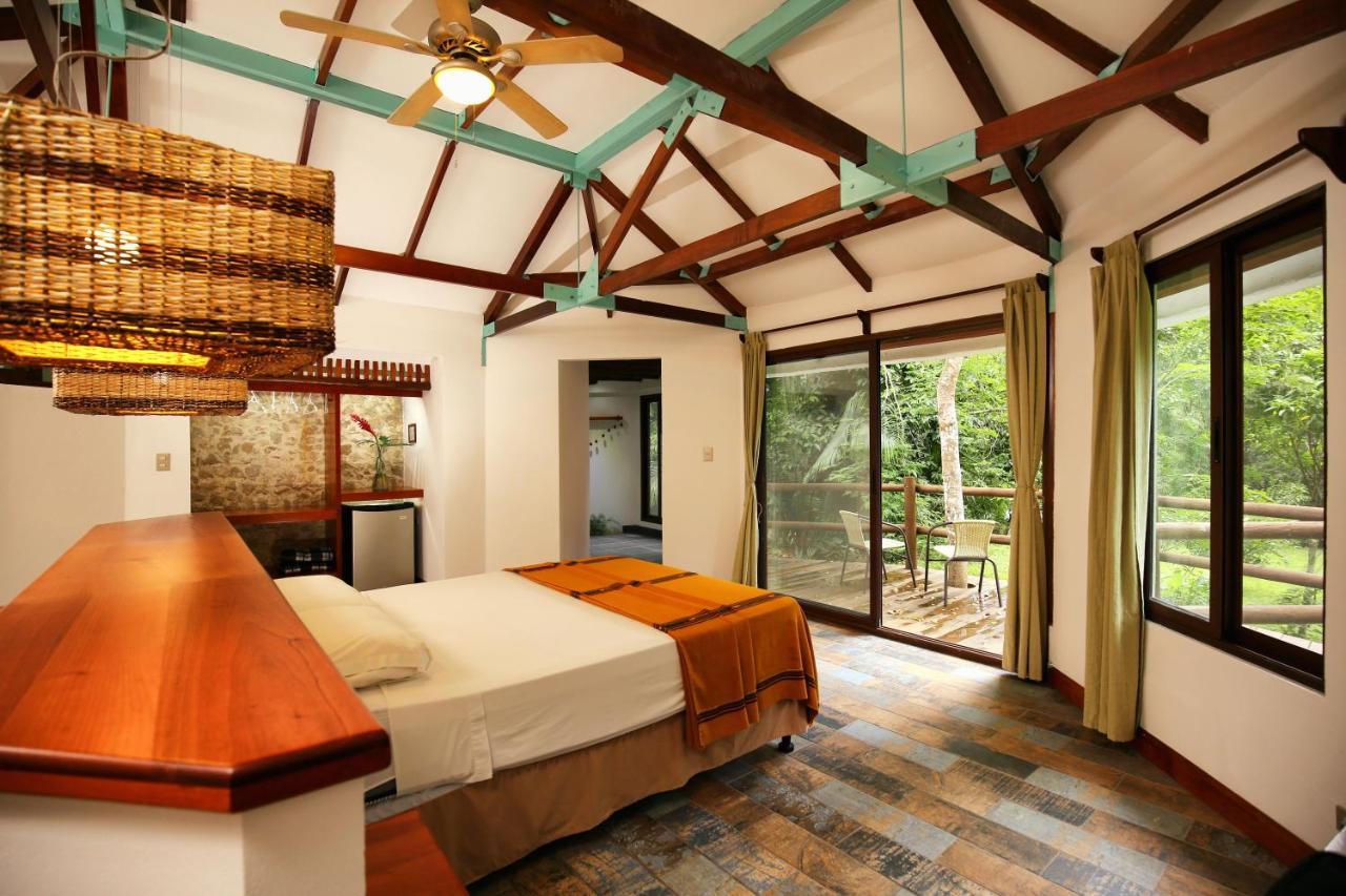 Villa Maya Flores Exterior foto