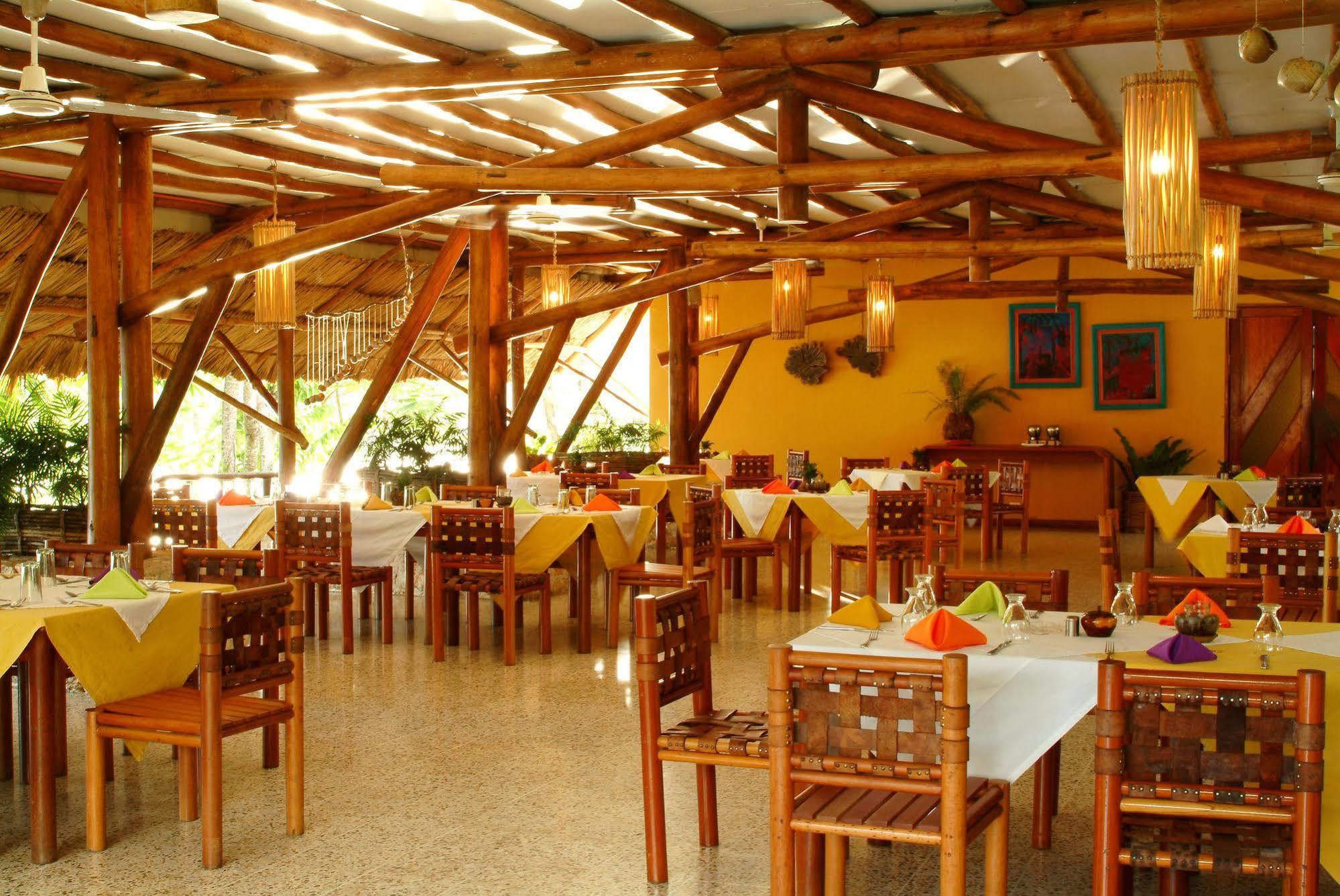 Villa Maya Flores Exterior foto
